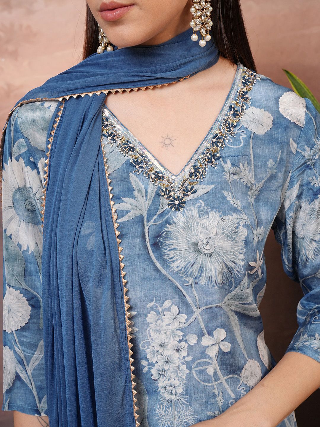 Vishudh Grey Floral Printed Beads & Stones Straight Kurta With Trousers & Dupatta