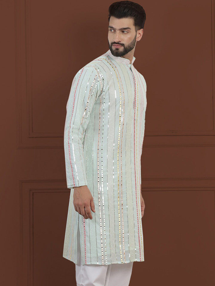 SOJANYA LUXE Dihiasi Berjalur Pure Georgette Kurta