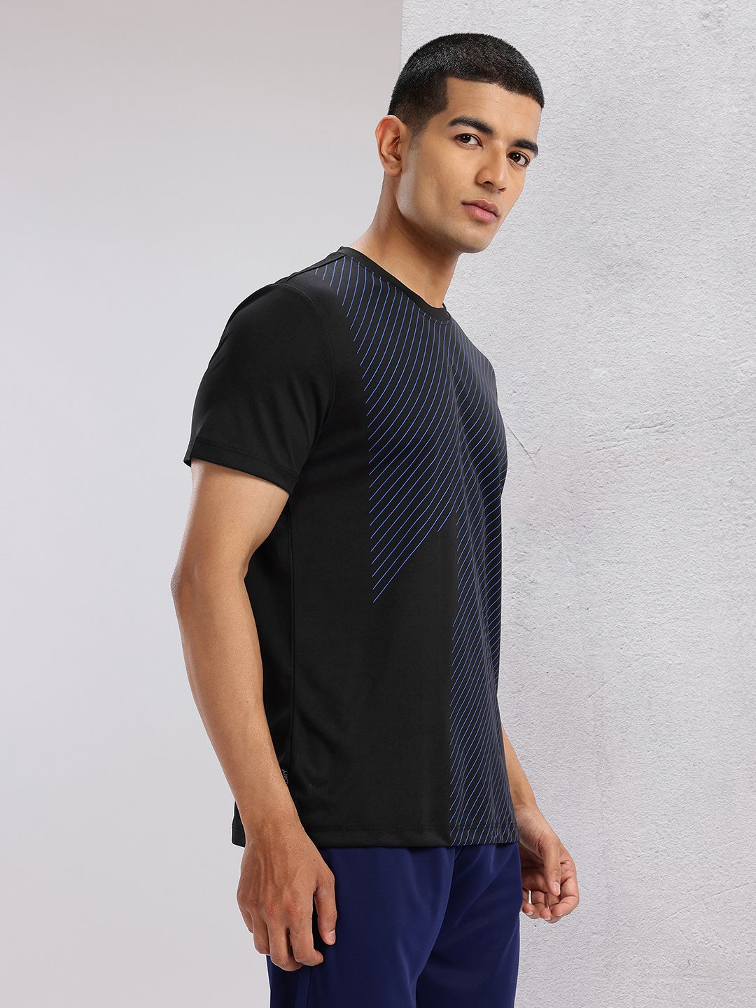 HRX by Hrithik Roshan Striped Rapid-Dry Training T-shirt with Panelling