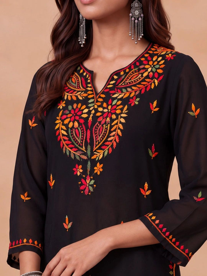 House of Chikankari Women Ethnic Motifs Embroidered Thread Work Georgette Kurta