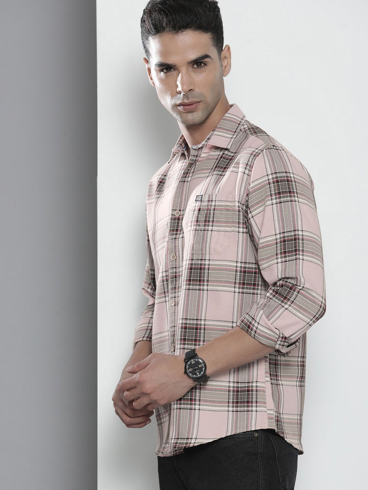 The Indian Garage Co Men Pink Checked Casual Shirt
