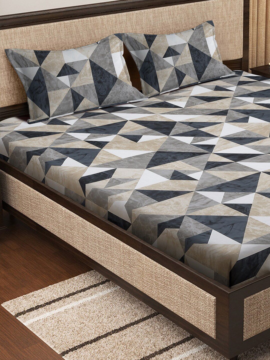 KLOTTHE Geometric Printed 400 TC Cotton Double Super King Bedsheet with 2 Pillow Cover