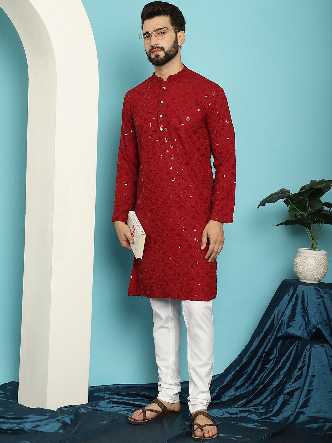 SOJANYA Floral Embroidered Pure Cotton Mirror Work Thread Work Kurta