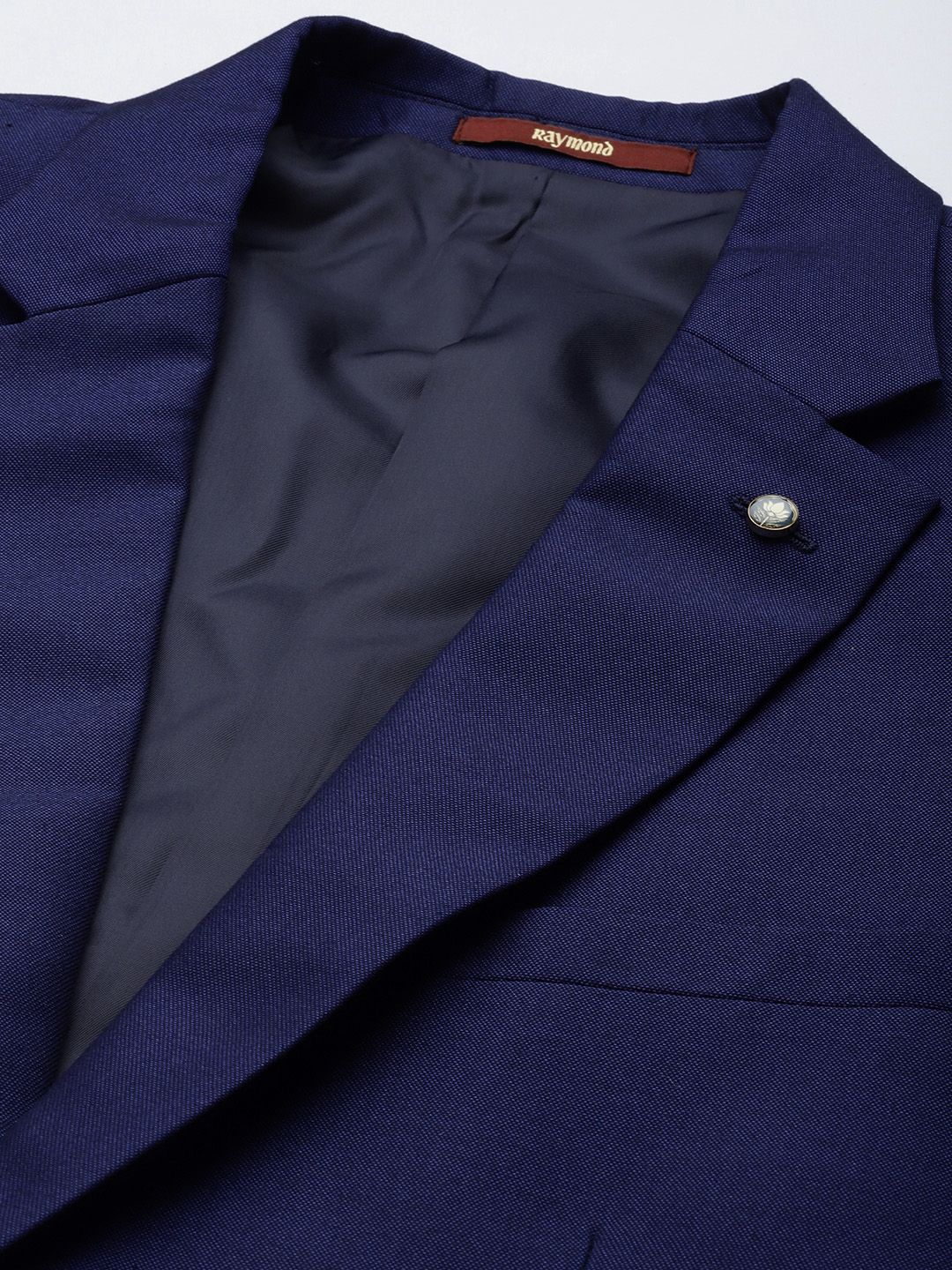 Raymond Single Breasted 3-Peice Party Suits with Tie