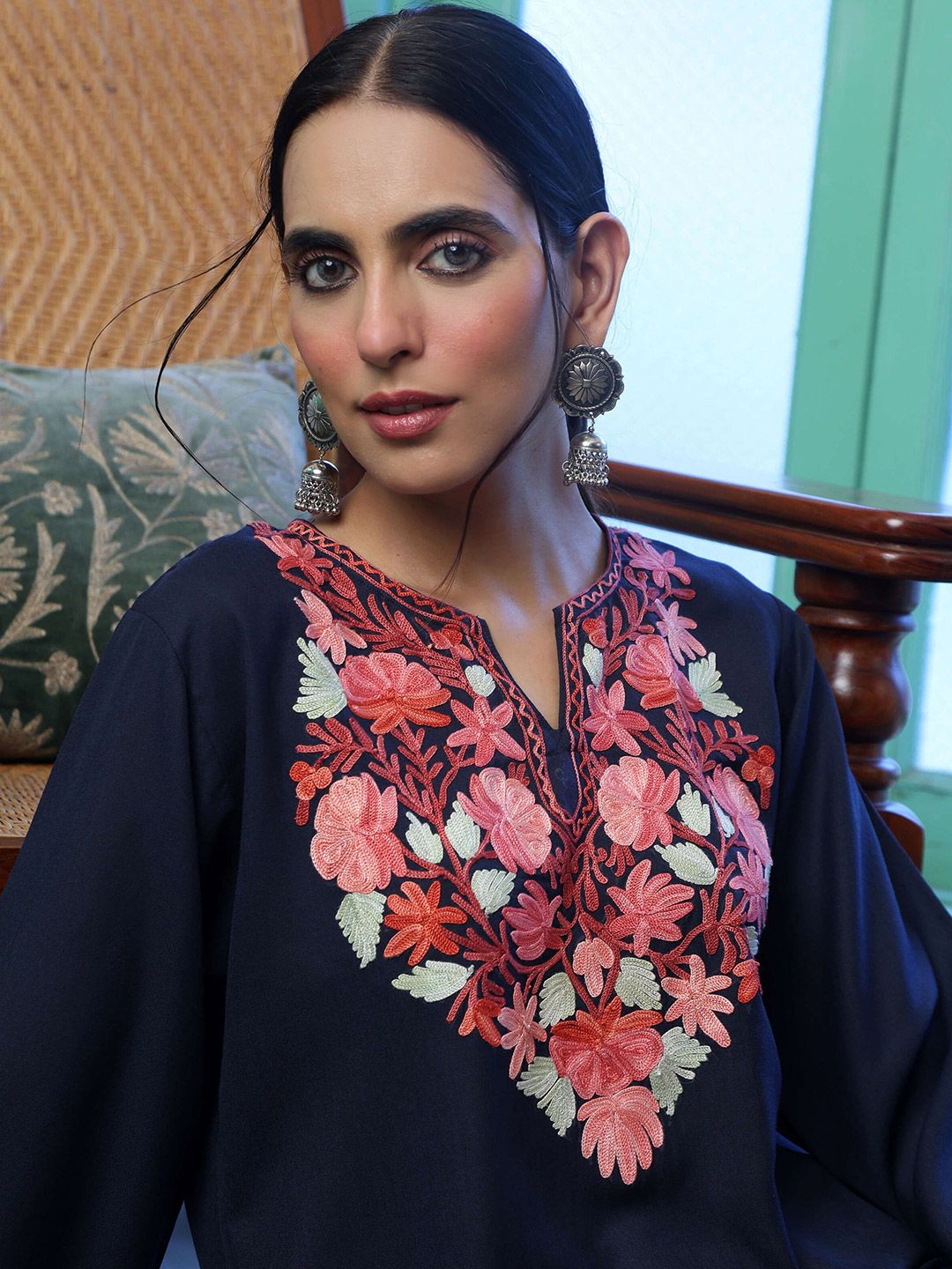 House of Chikankari Women Navy Blue Cotton Aari Embroidered Kurta