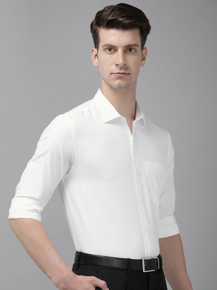 Park Avenue Textured Slim Fit Formal Shirt