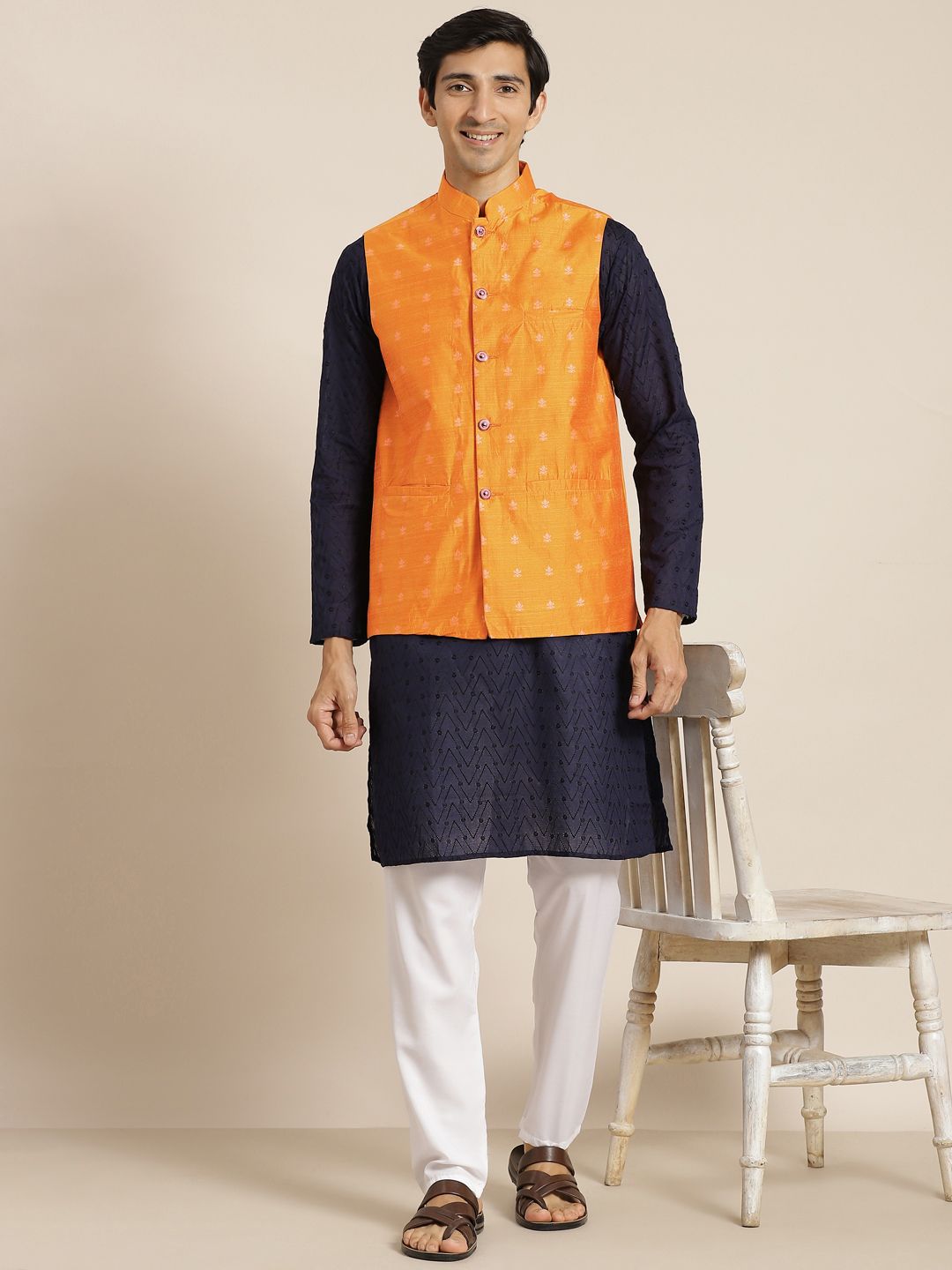 SOJANYA Men Navy Blue Ethnic Motifs Pure Cotton Kurta with Churidar & Nehru Jacket