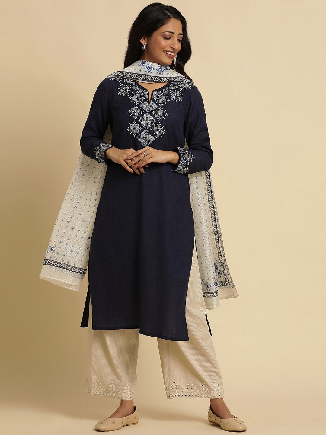 W Geometric Yoke Design Regular Sleeves Mirror Work Kurta