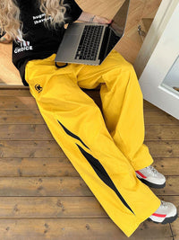 DressBerry Women Regular Fit Mid-Rise Trousers