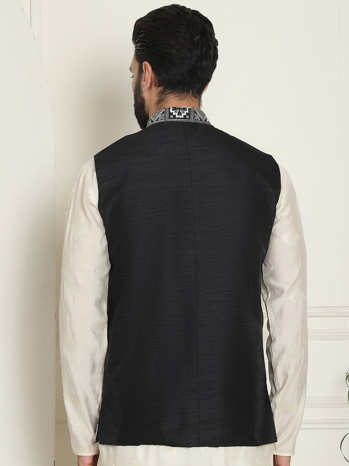 SOJANYA Embroidered Woven Nehru Jackets