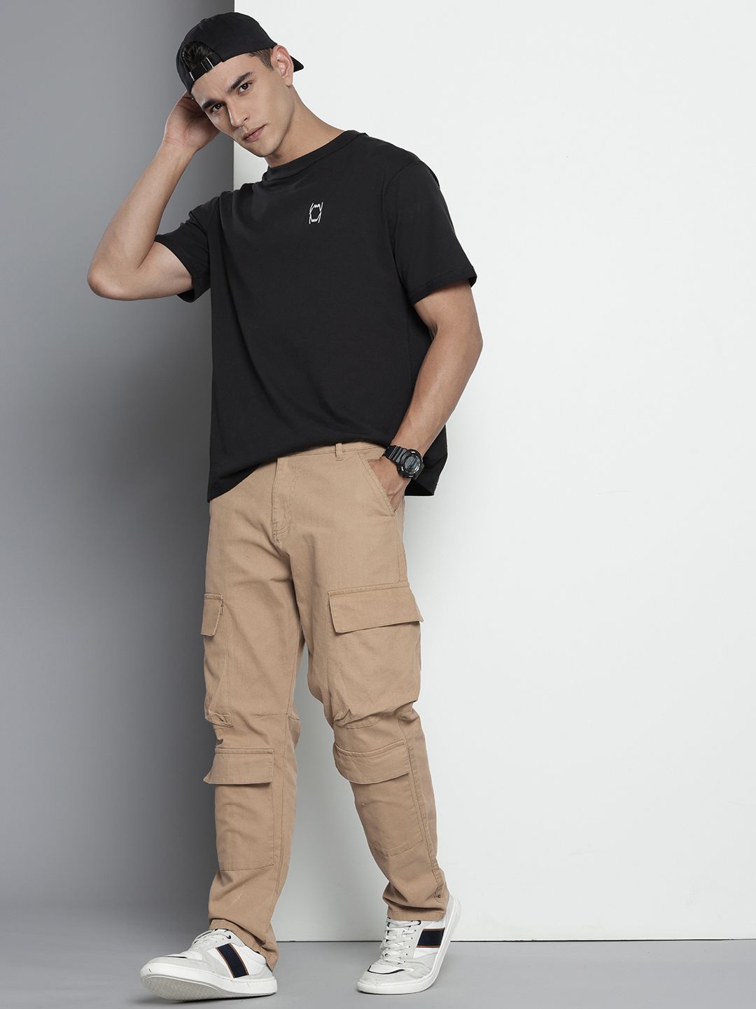 The Indian Garage Co. Men Relaxed Fit Pure Cotton Cargo Trousers
