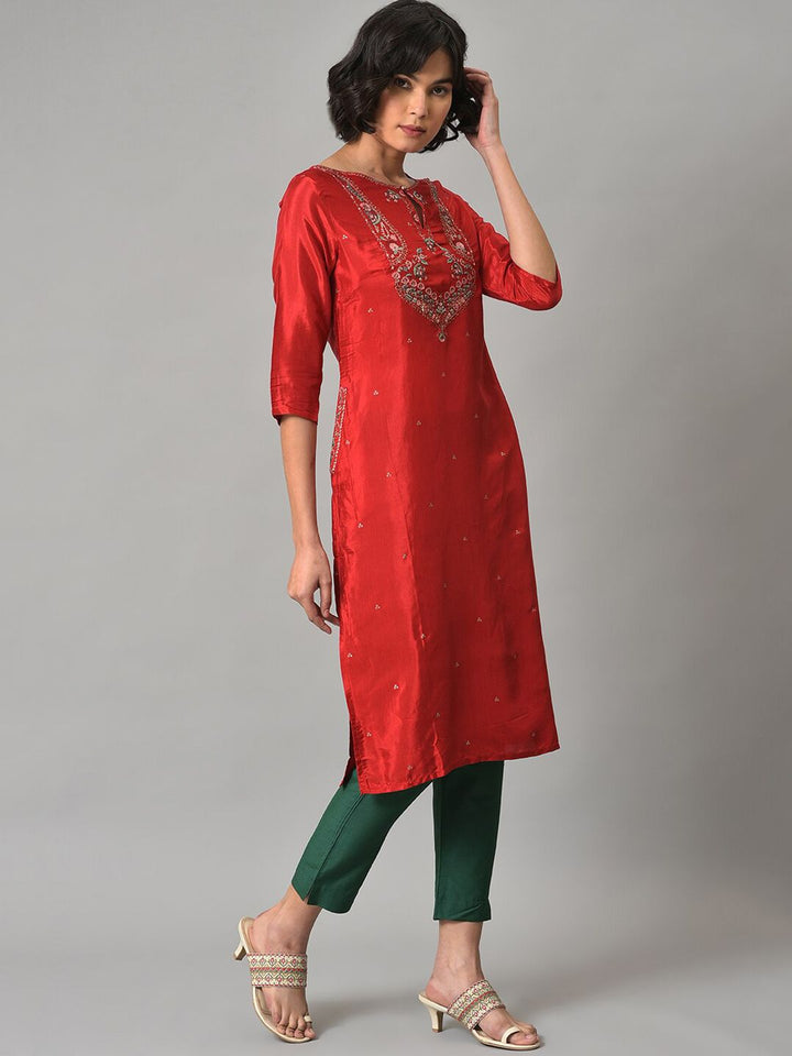 W Red Keyhole Neck Floral Yoke Design Thread Work Kurta