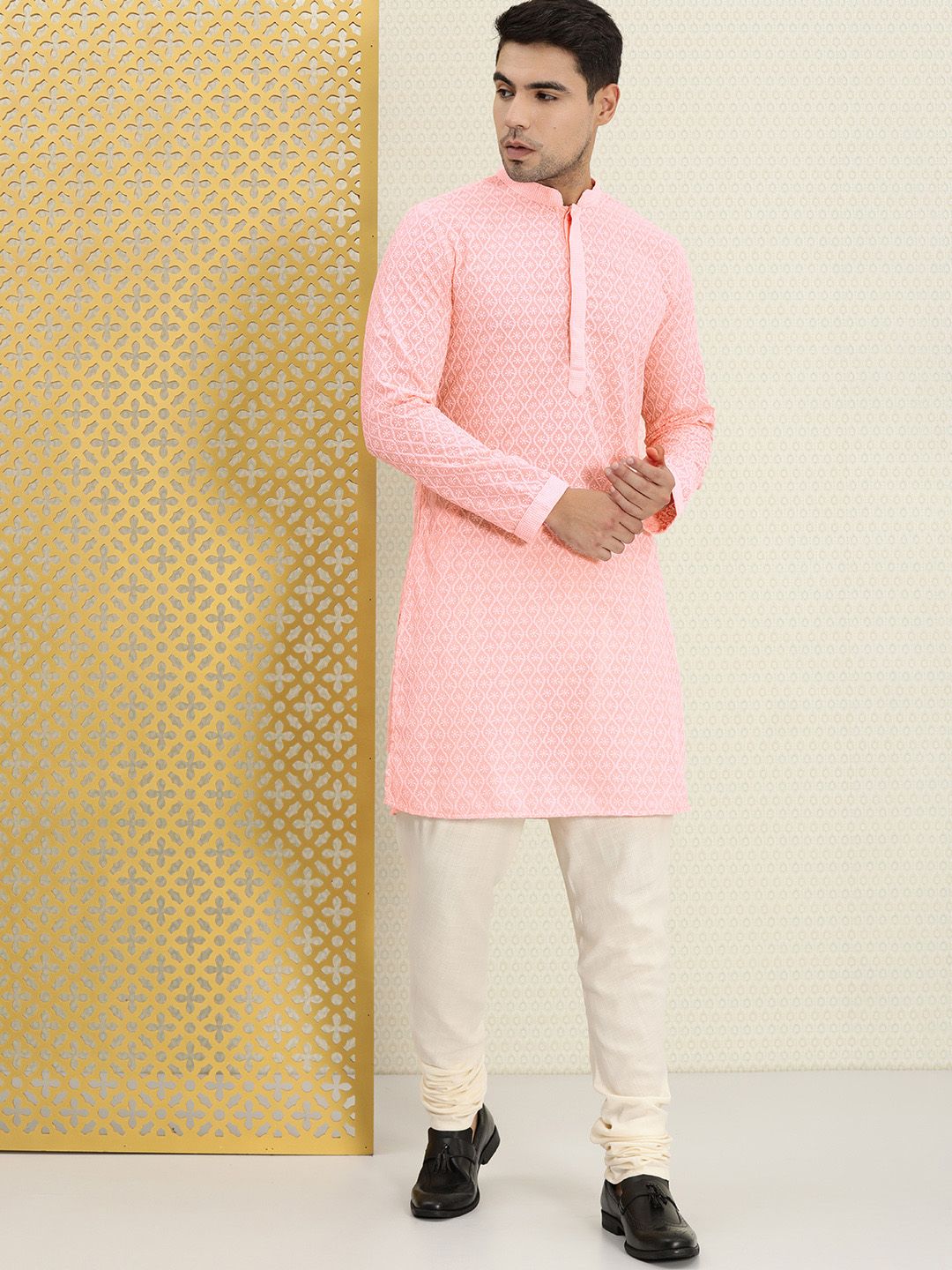 House of Pataudi Men Pink Authentic Hand Embroidered Chikankari Kurta