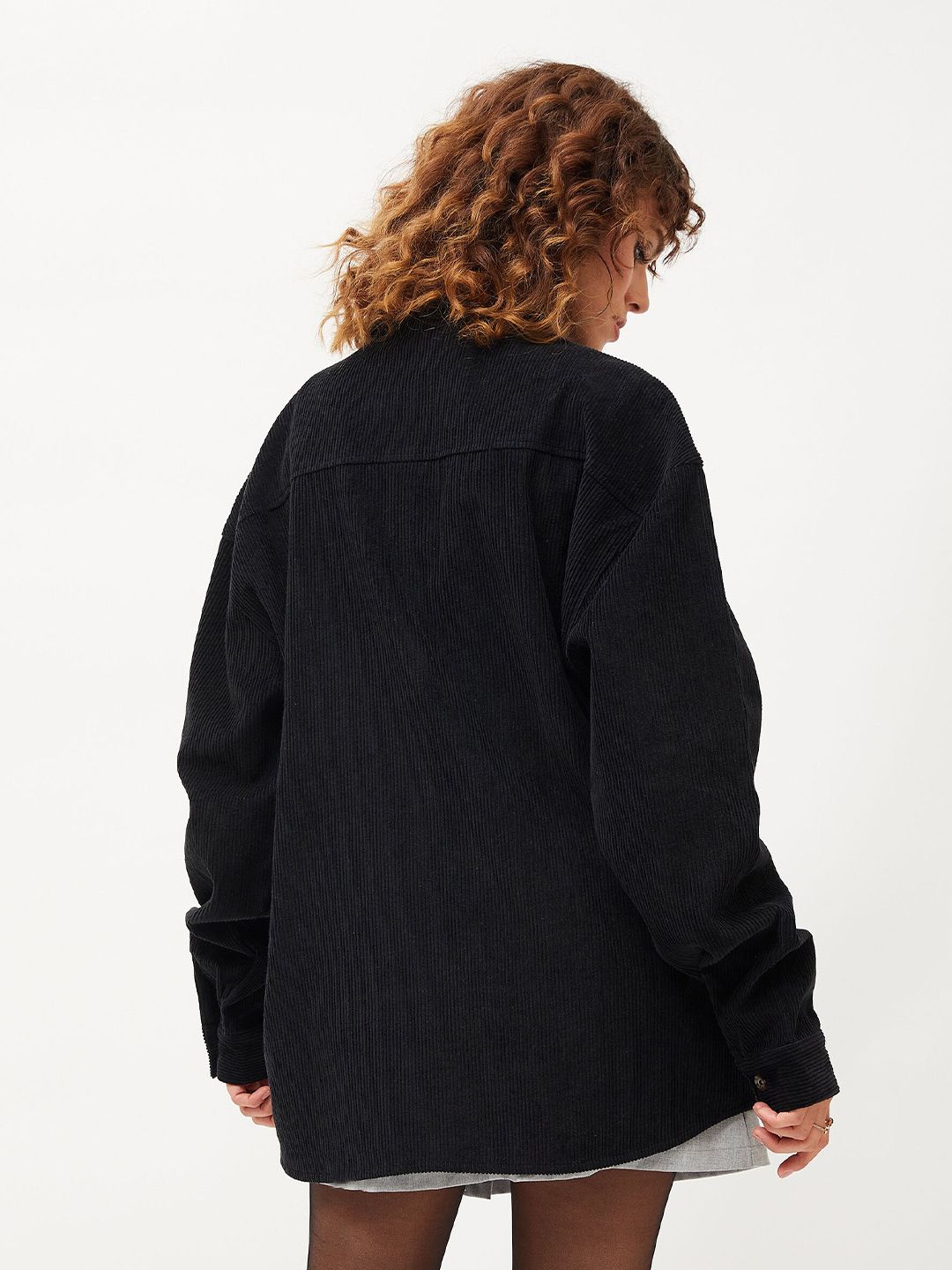 SASSAFRAS Oversized Self Designed Cutaway Collar Corduroy Casual Shirt