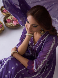 Indo Era Ethnic Motifs Embroidered V-Neck Pure Cotton Kurta with Trousers & Dupatta
