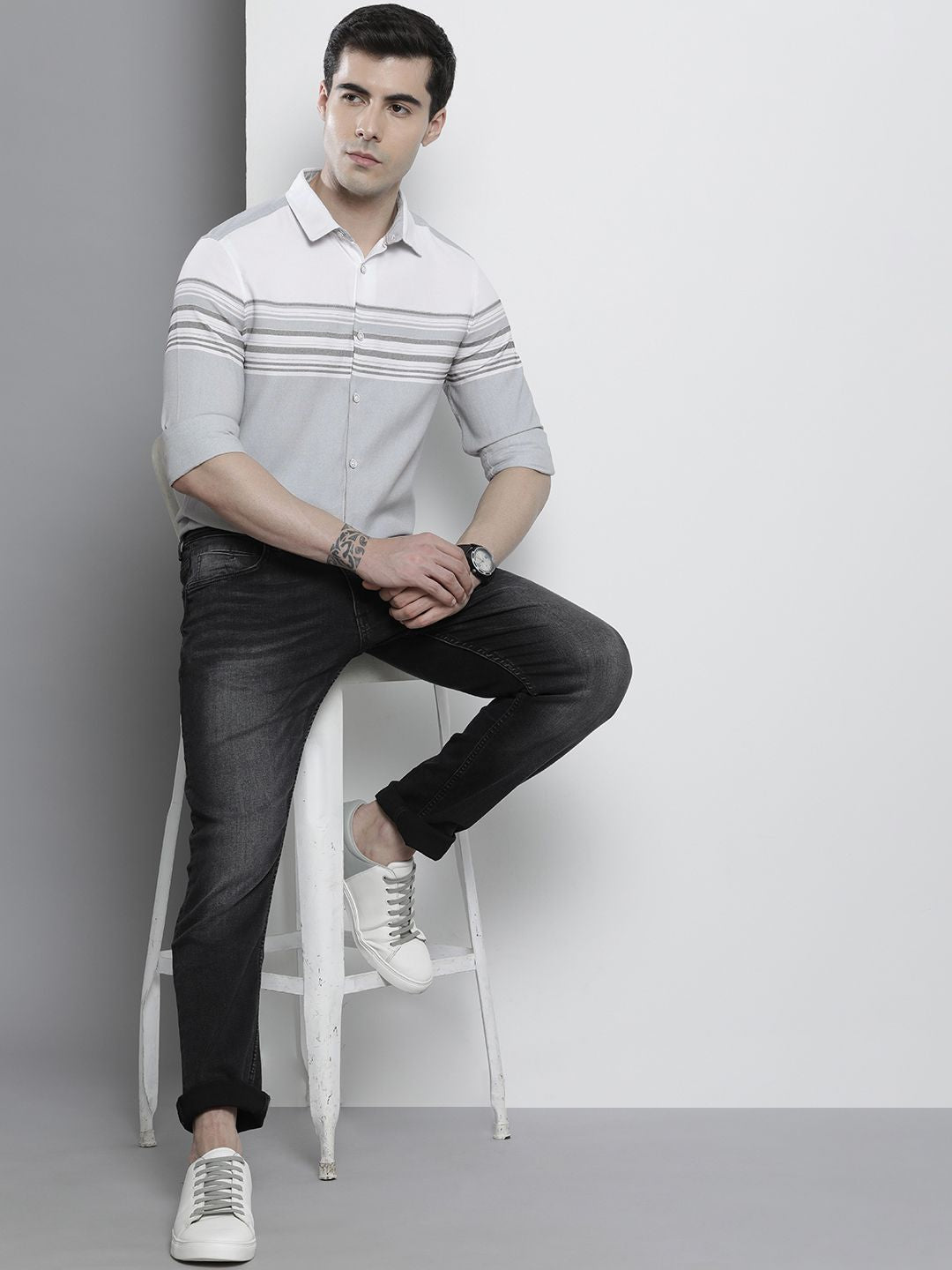 The Indian Garage Co Men Striped Casual Shirt