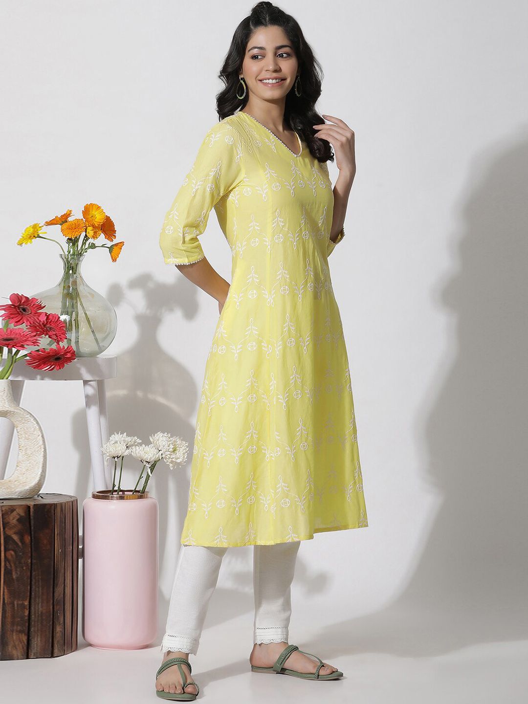 W Floral Embroidered V-Neck Thread Work Cotton A-Line Kurta
