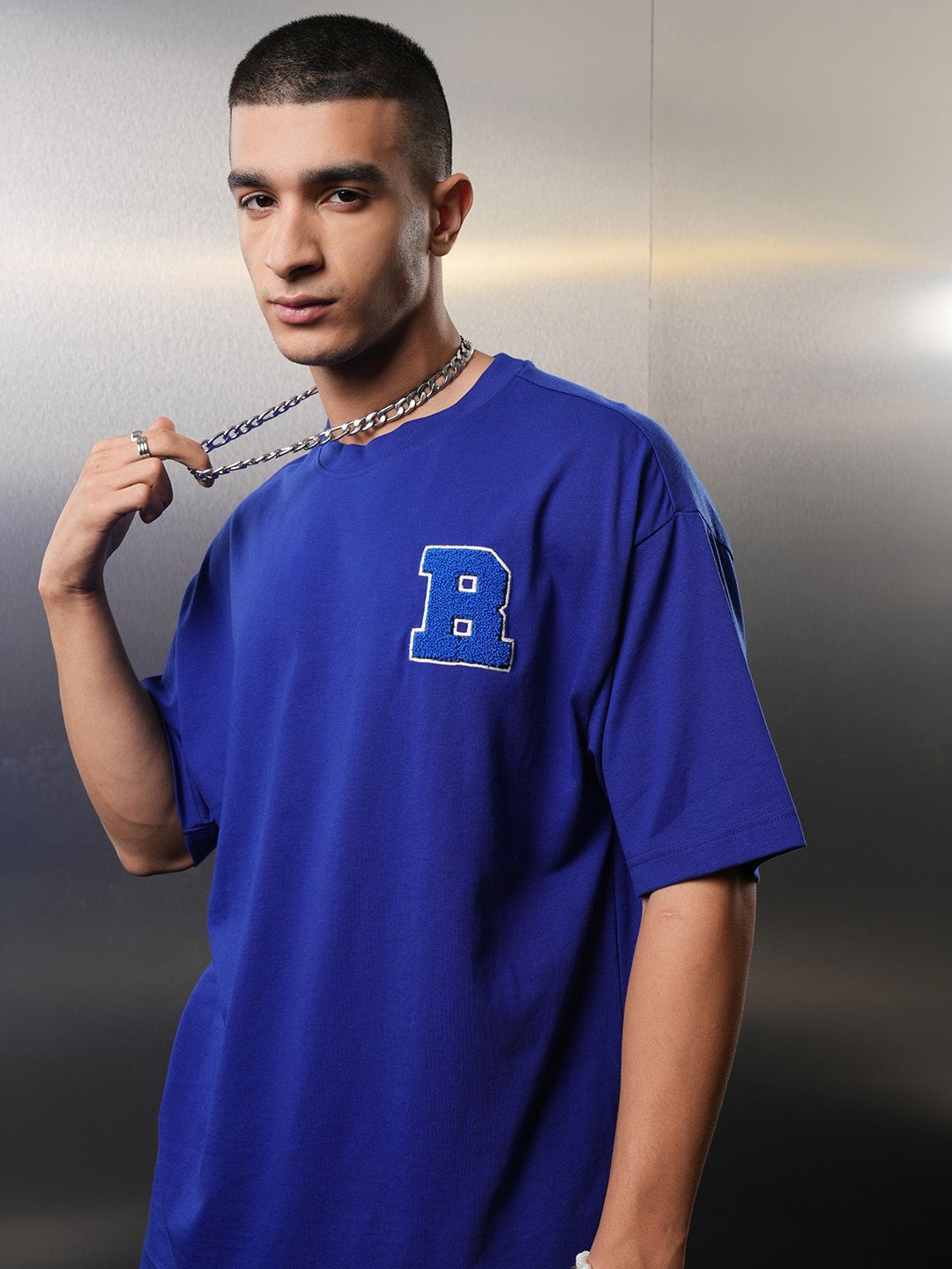 HIGHLANDER Men Graphic Printed Round Neck Drop-Shoulder Oversized T-shirt