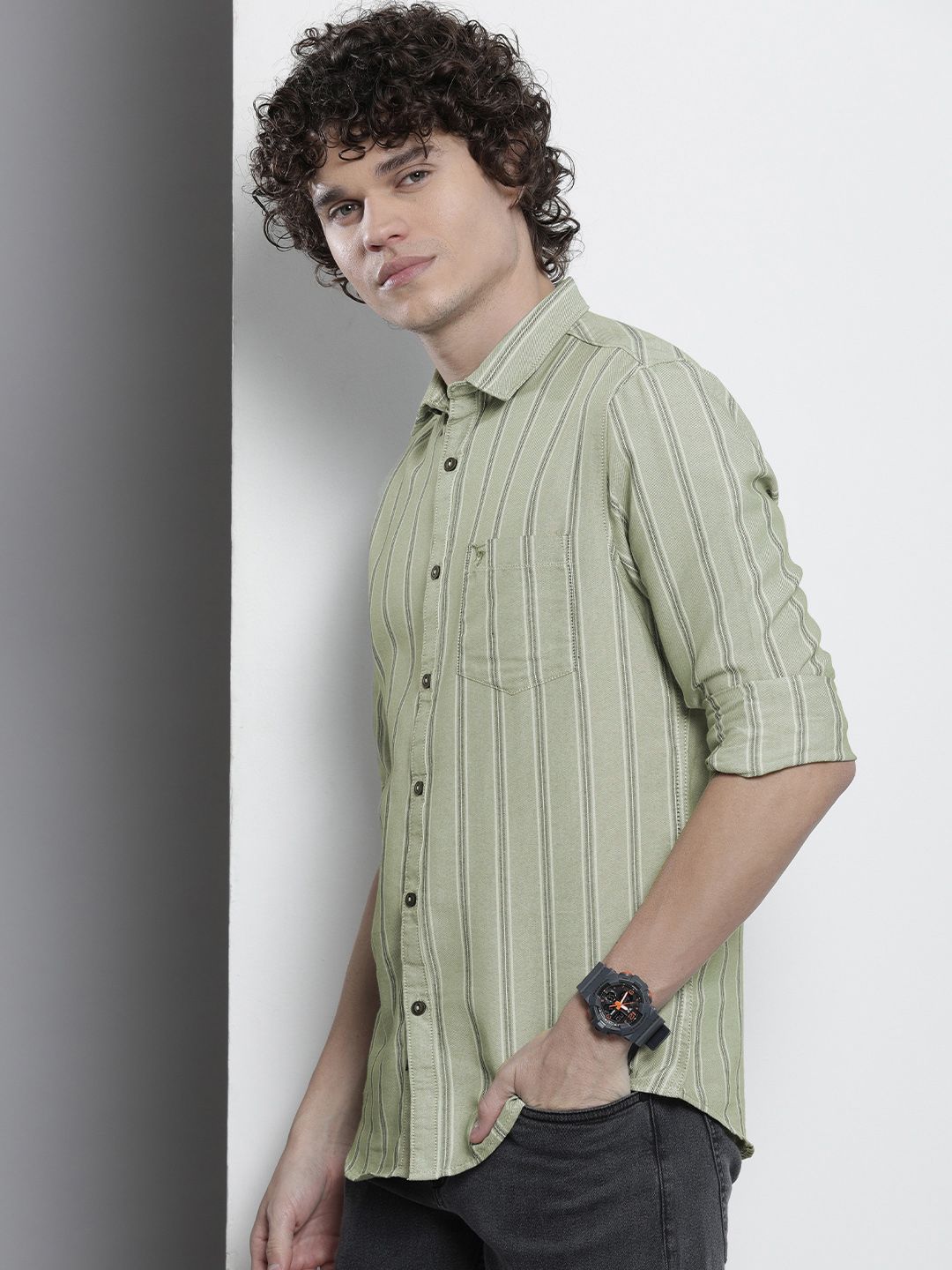 The Indian Garage Co Men Striped Casual Shirt