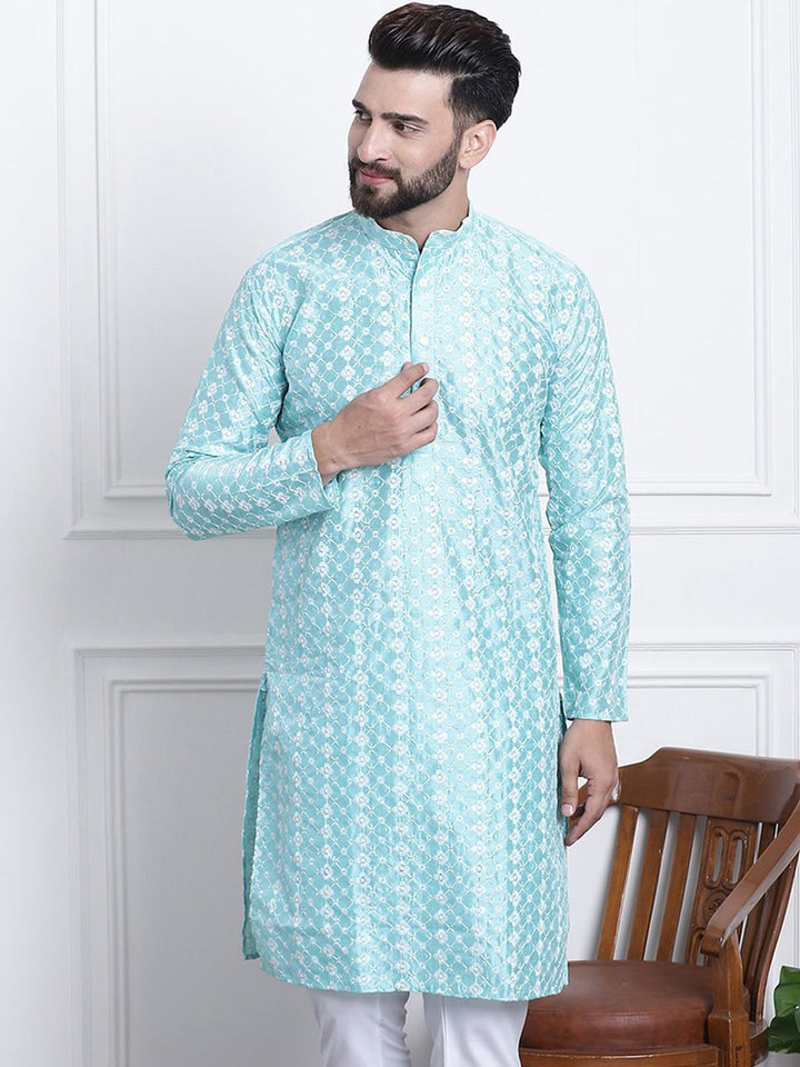 SOJANYA Floral Embroidered Thread Work Straight Kurta