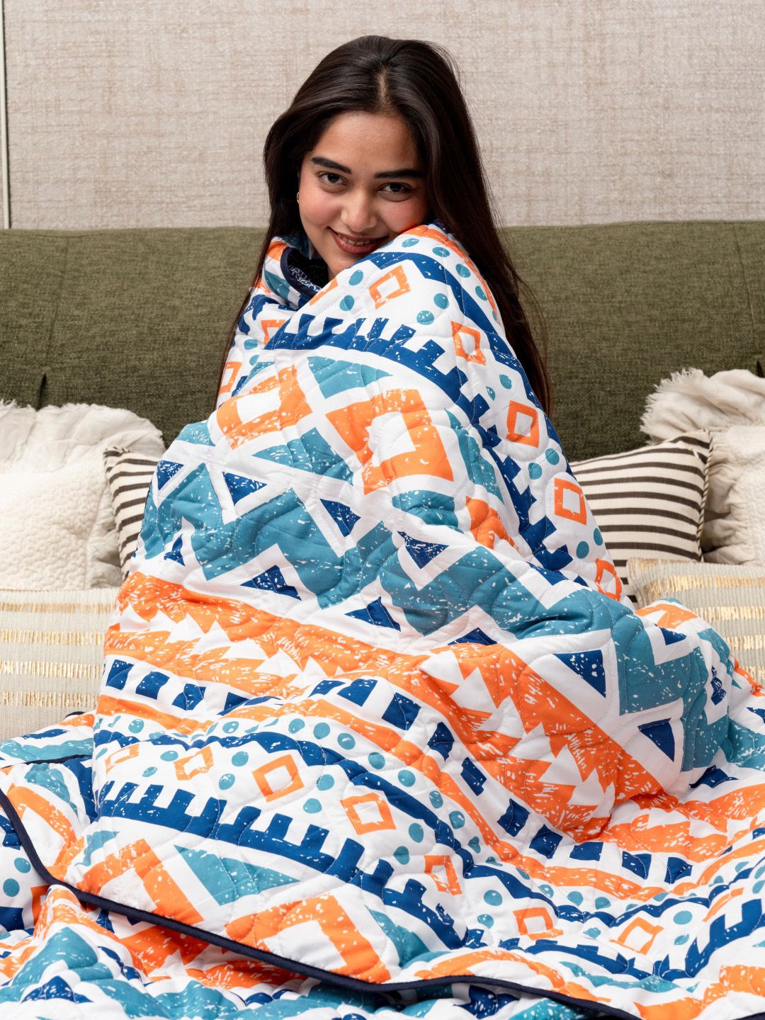 URBAN SPACE Peach & Blue Geometric Microfiber AC Room 300 GSM Single Bed Blanket