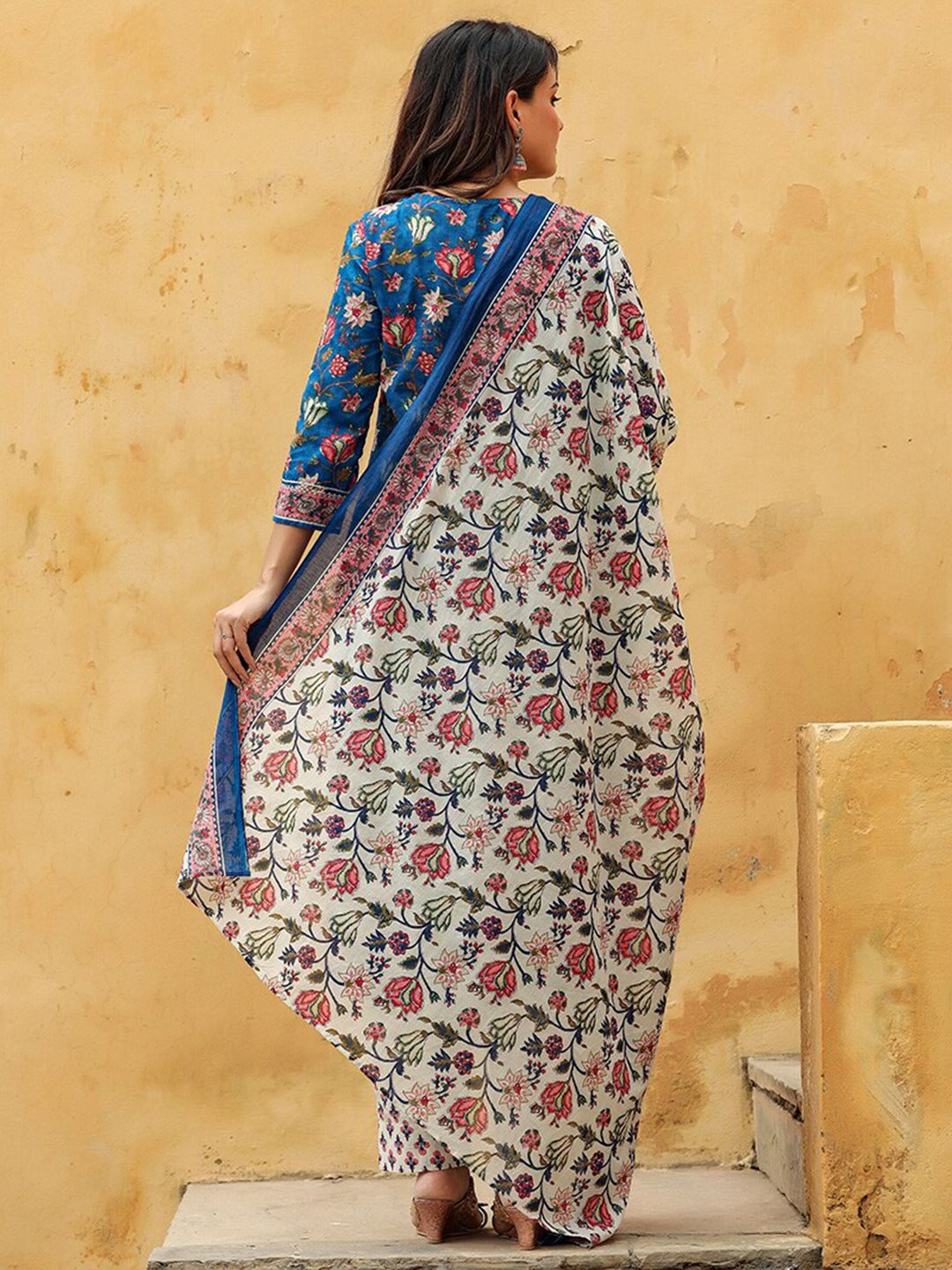 KALINI Floral Printed Gotta Patti Kurta & Trousers With Dupatta