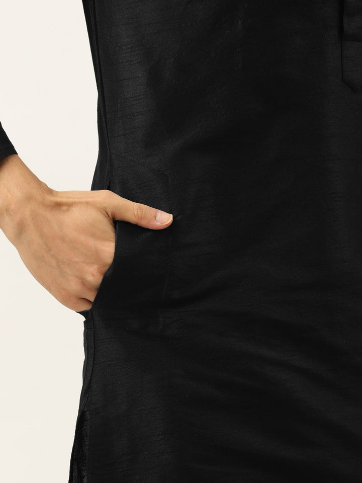 SOJANYA Men Black Solid Kurta with Churidar & Nehru Jacket