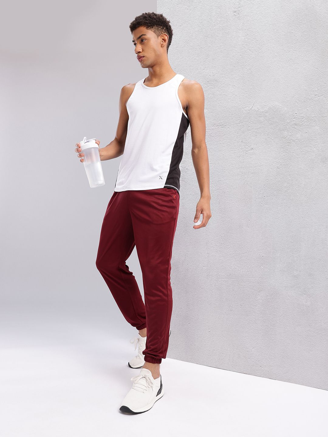 HRX by Hrithik Roshan Men Mid-Rise Rapid-Dry Training Joggers