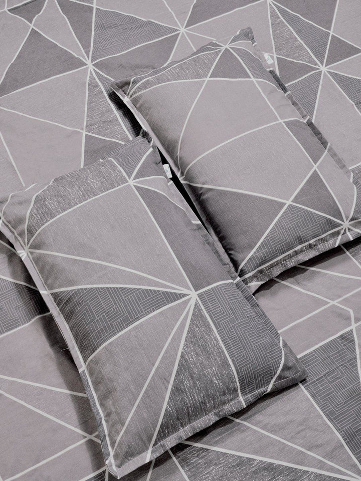 Myntra Elegant Homes Grey Geometric Printed Set Cadar King 300 TC 98.42" x 88.58"