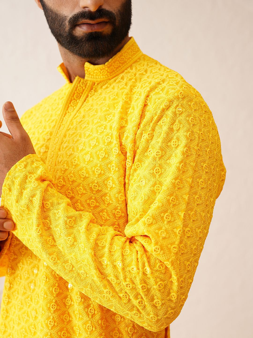 SOJANYA Embroidered Mandarin Collar Sequinned Pure Cotton Kurta with Pyjamas