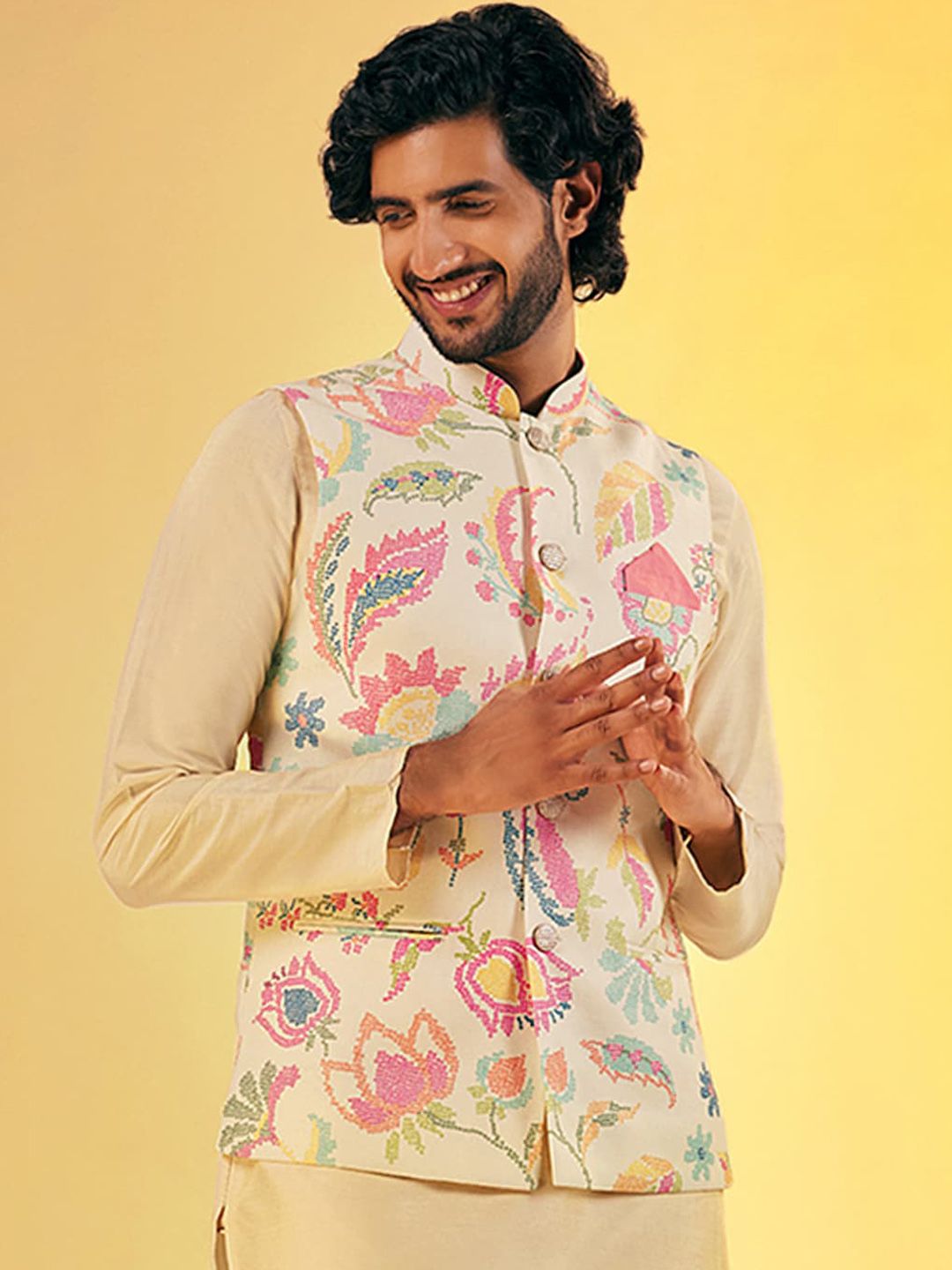 KISAH Men Printed Zari  Regular Fit Nehru Jacket