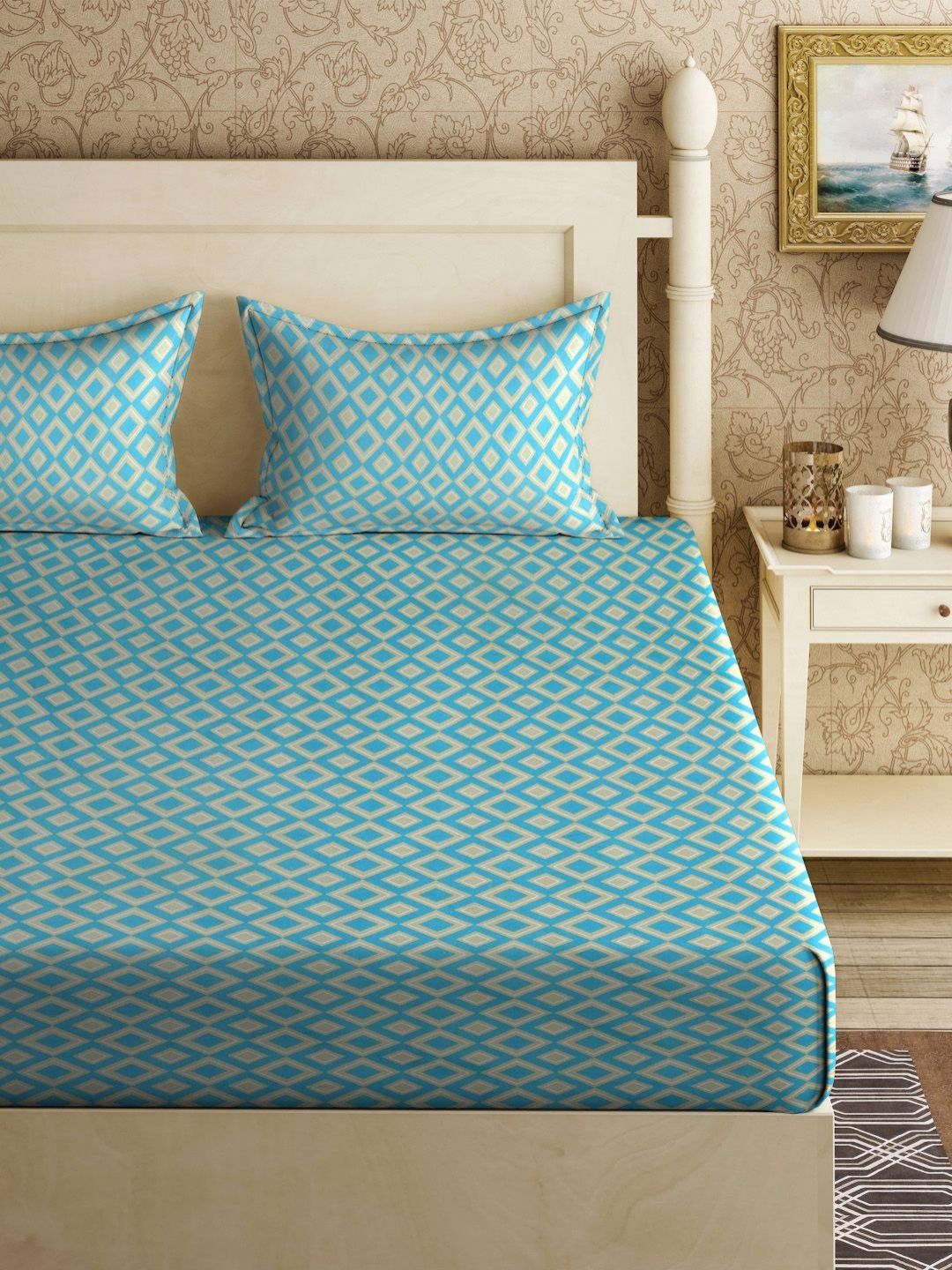 KLOTTHE Turquoise Blue Geometric Printed 300 TC Double King Bedsheet With 2 Pillow Covers