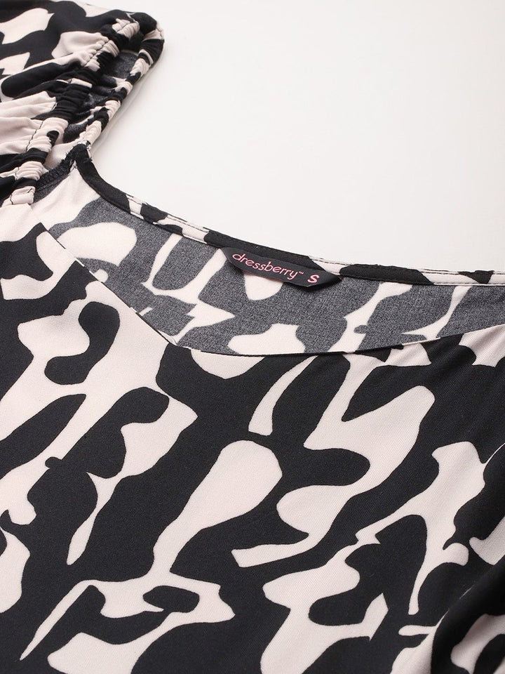 DressBerry Printed Fit & Flare Monochrome Maxi Dress