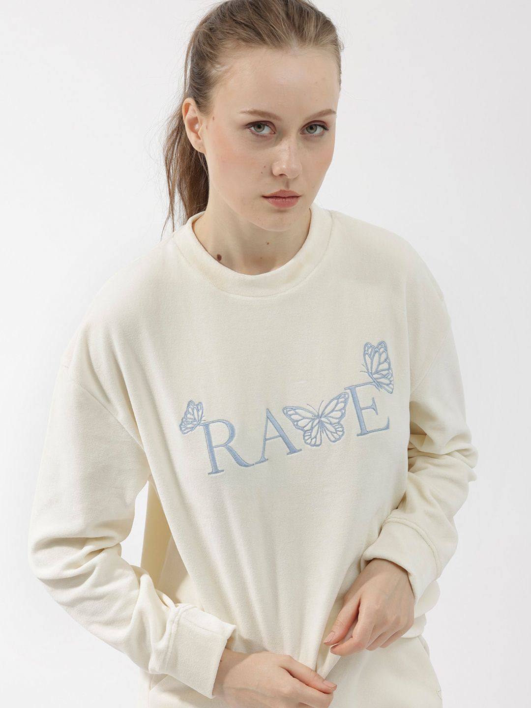 RAREISM Round Neck Embroidered Sweatshirt