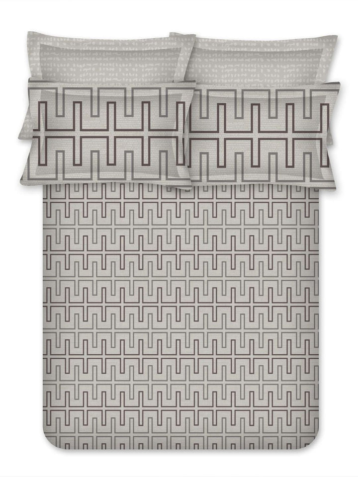 BOMBAY DYEING Reverie Grey Pure Cotton 300 TC King Bedsheet with 4 Pillow Covers