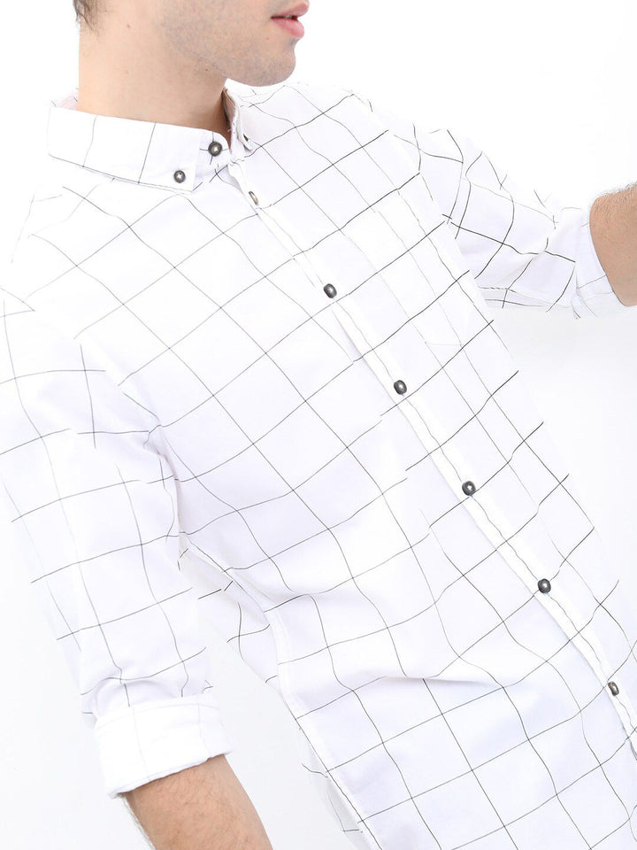 HIGHLANDER Men Checked Cotton Slim Fit Casual Shirt