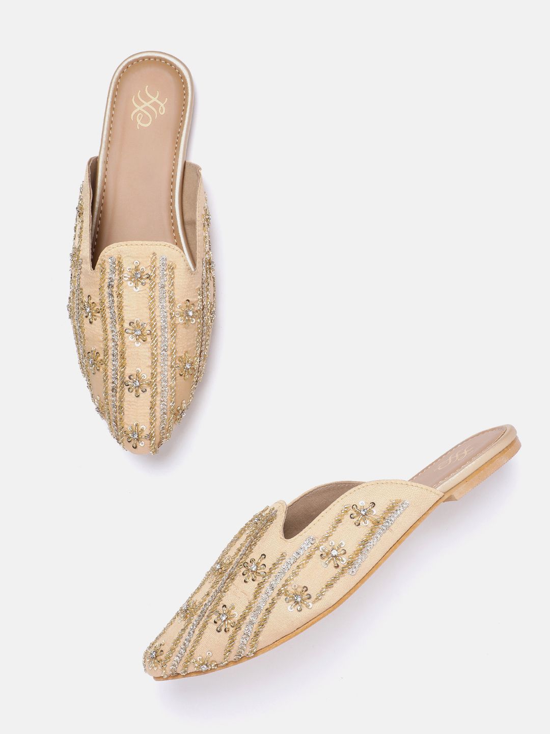 House of Pataudi Women Embroidered Ethnic Mules