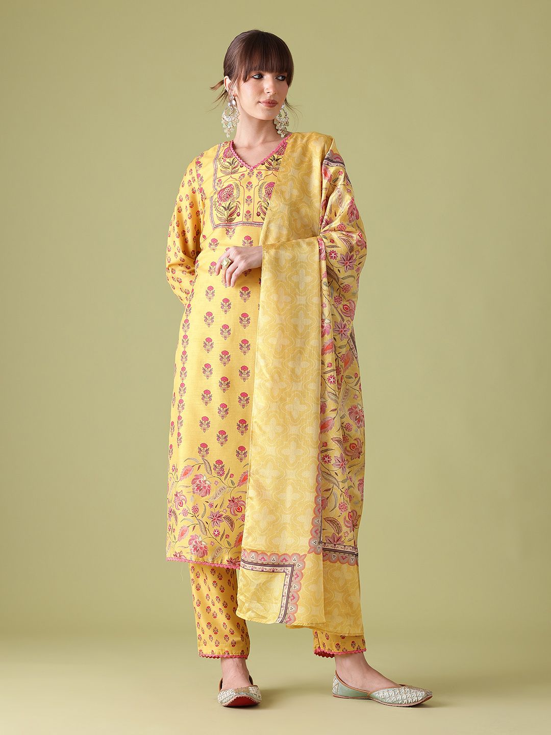 Anouk Women Floral Printed Regular Kurta with Trousers & Dupatta with Lace Detail