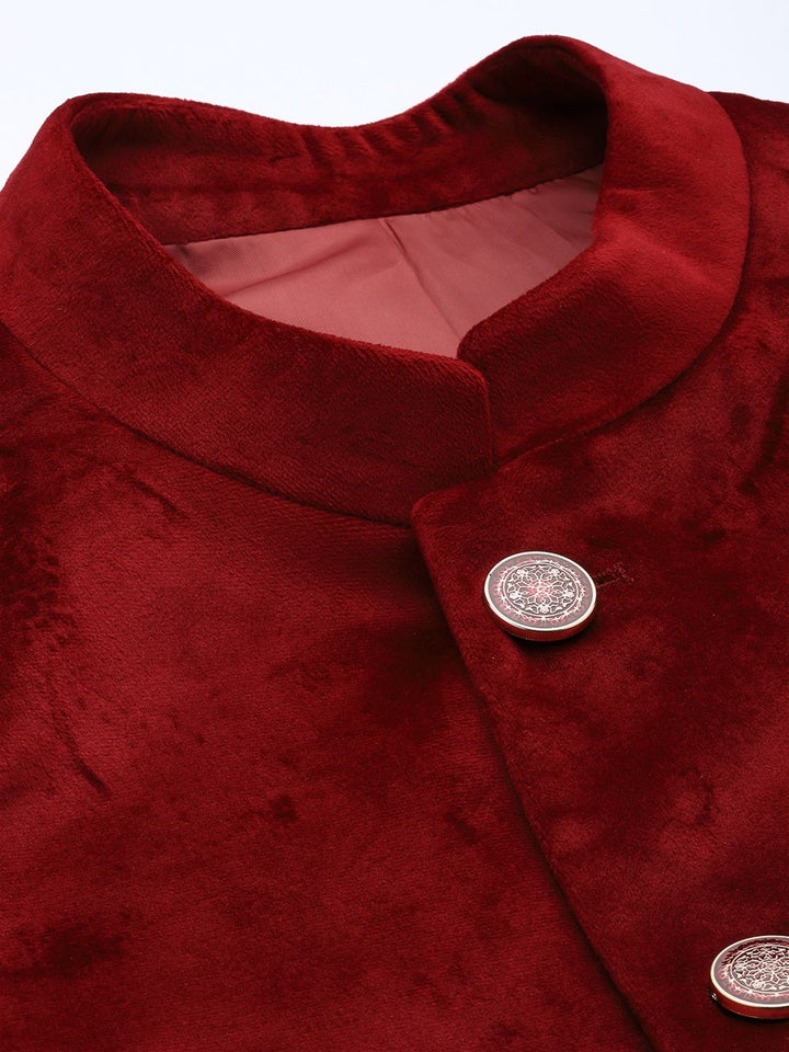 House of Pataudi Mandarin Collar Embroidered Detail Velvet Party Jashn Bandhgala Blazers
