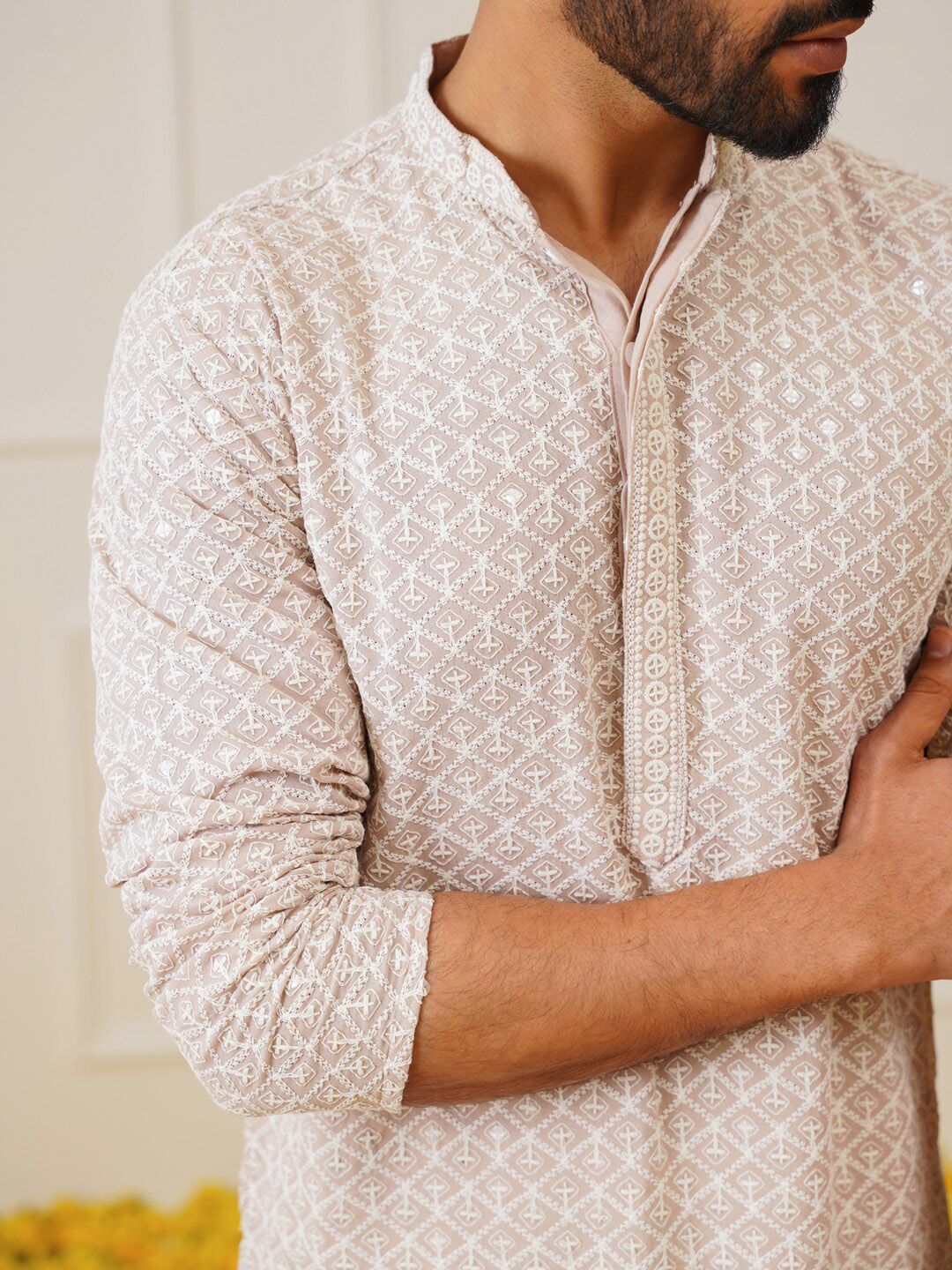 Jompers Embroidered Regular Thread Work Pure Cotton Kurta with Pyjamas
