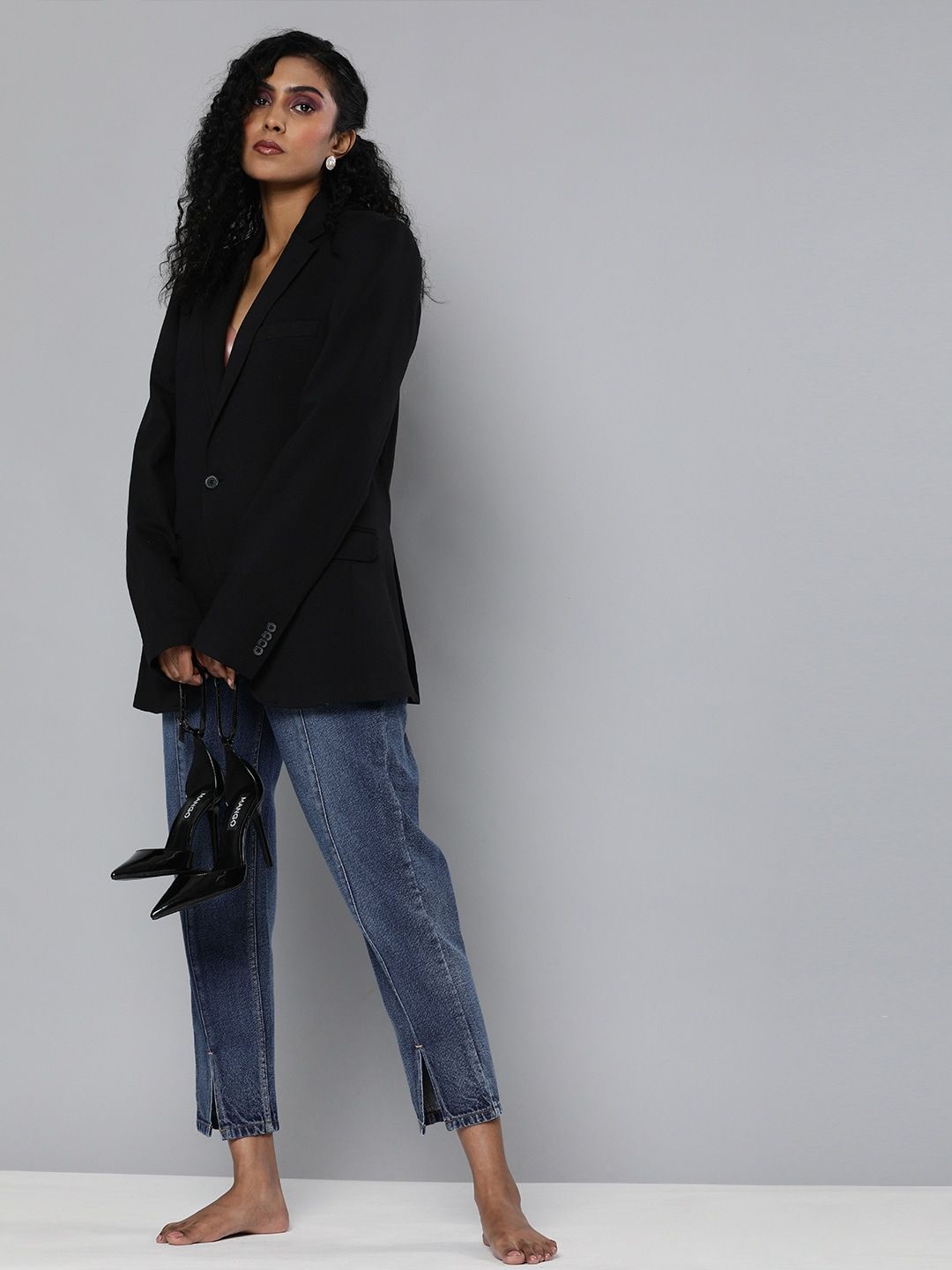 SASSAFRAS Women Blue Regular Fit High-Rise Clean Look Panelled Cropped Jeans
