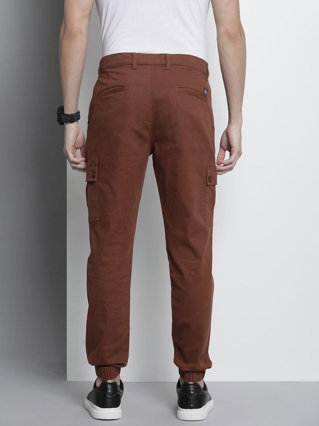 The Indian Garage Co Men Brown Slim Fit Cargos Trousers