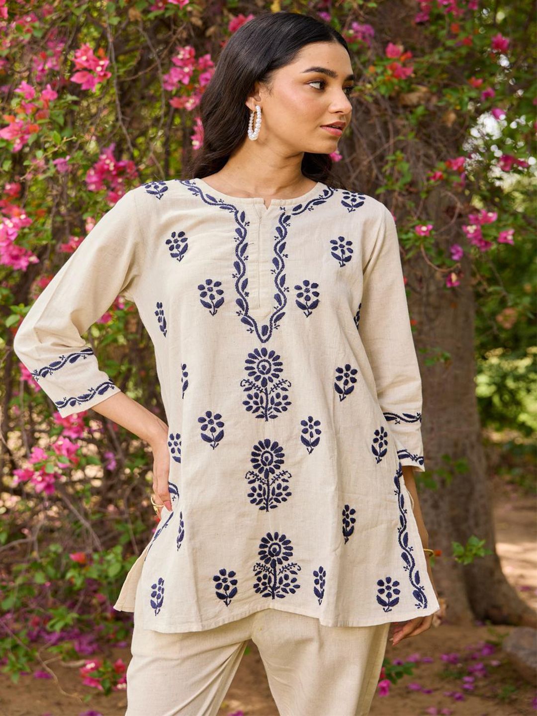 House of Chikankari Women Off White Cotton Chikankari Embroidered Kurta