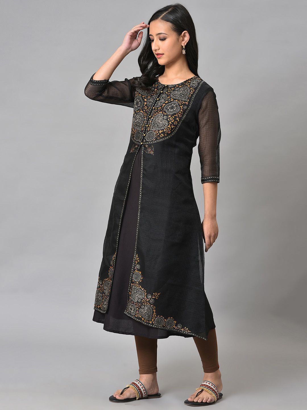 W Ethnic Motifs Embroidered Layered Kurta