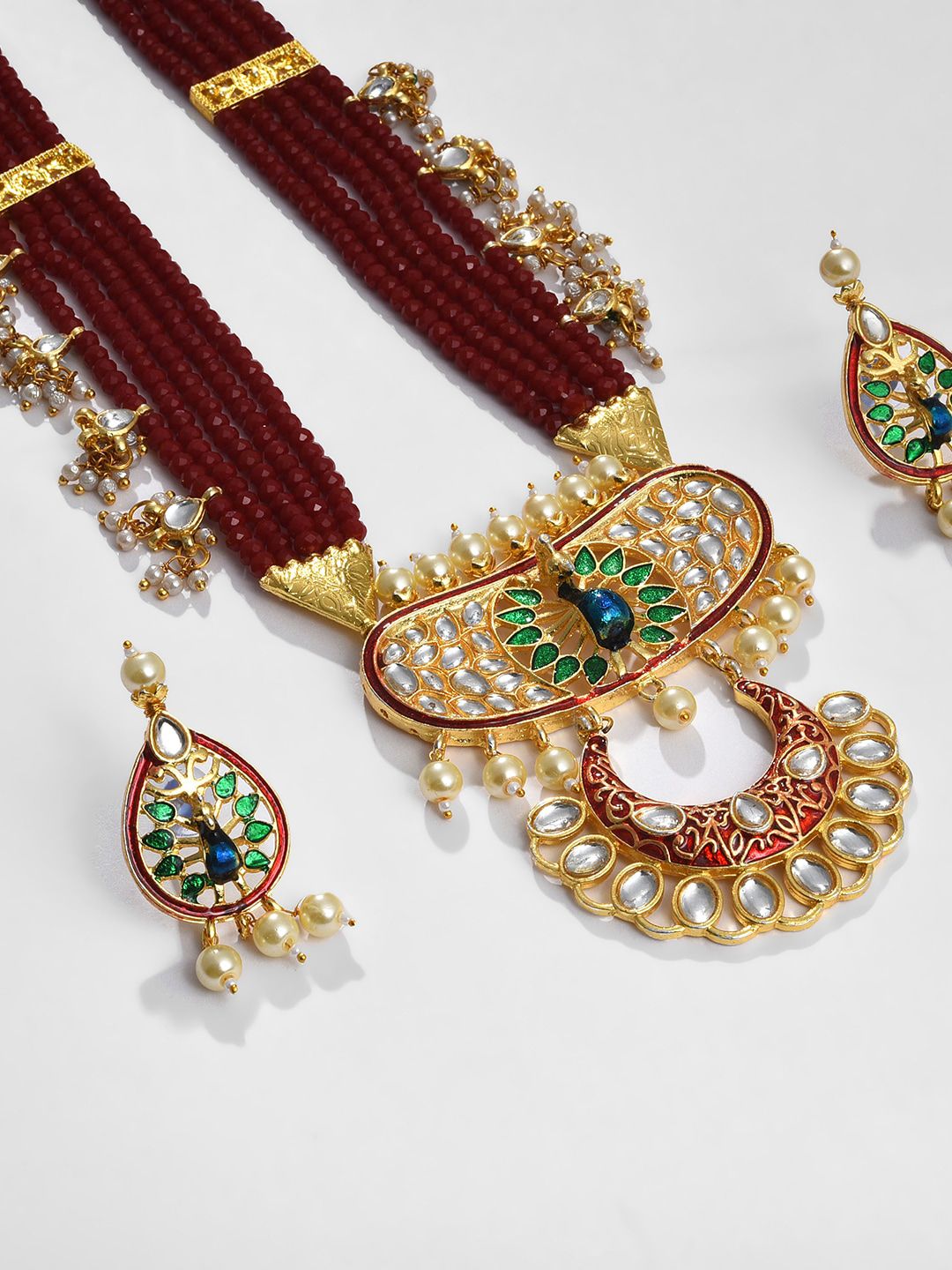 SOHI Gold-Plated White & Maroon Kundan-Studded & Pearl Beaded Jewellery Set