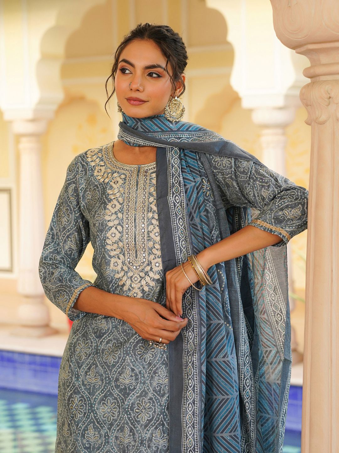 KALINI Floral Printed Regular Kurta With Trousers & Dupatta