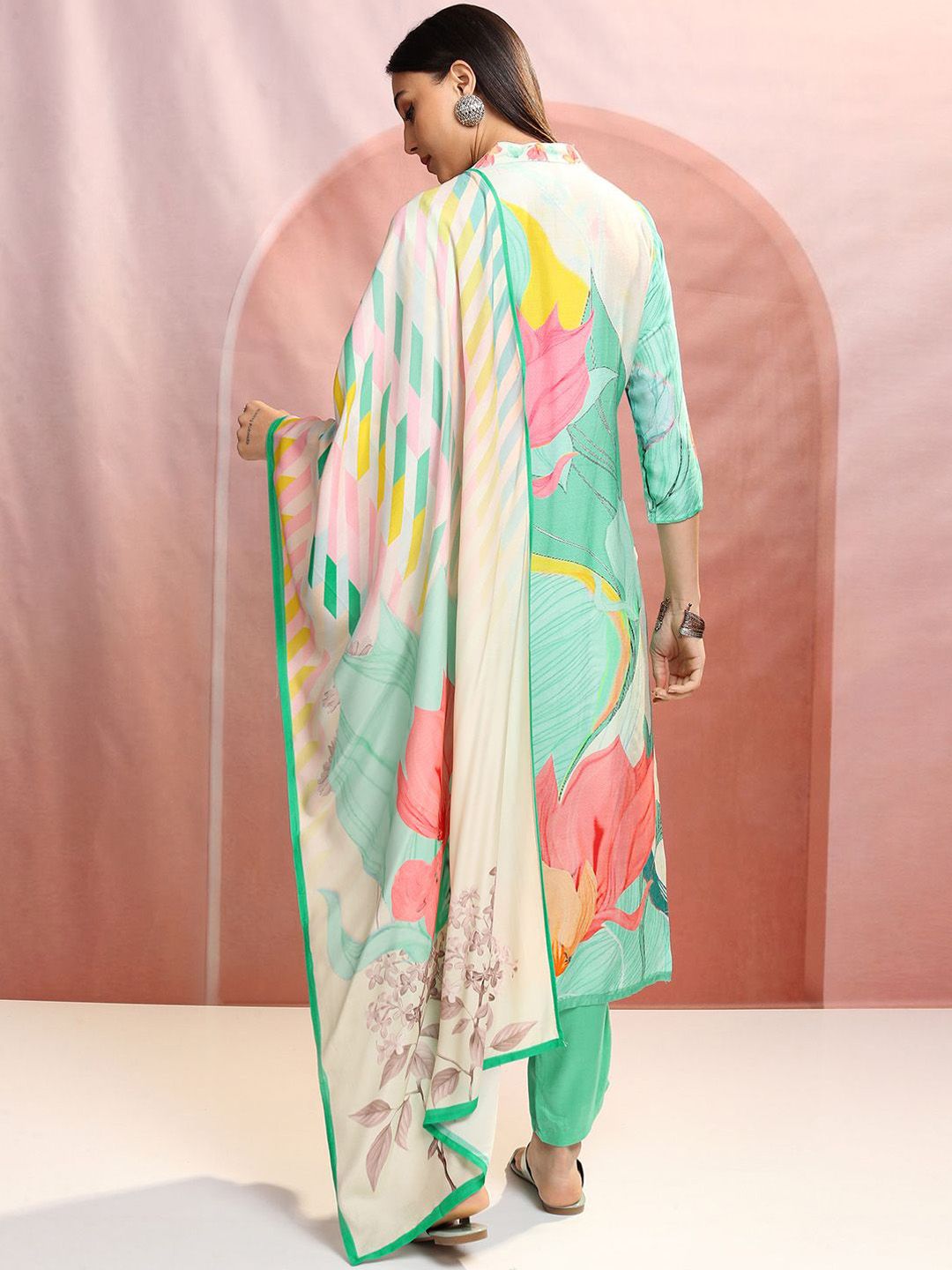 Vishudh Green Floral Printed V-Neck Straight Kurta With Trousers & Dupatta