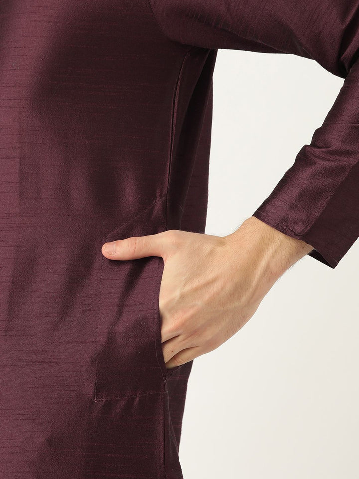 SOJANYA Men Burgundy Solid Straight Kurta