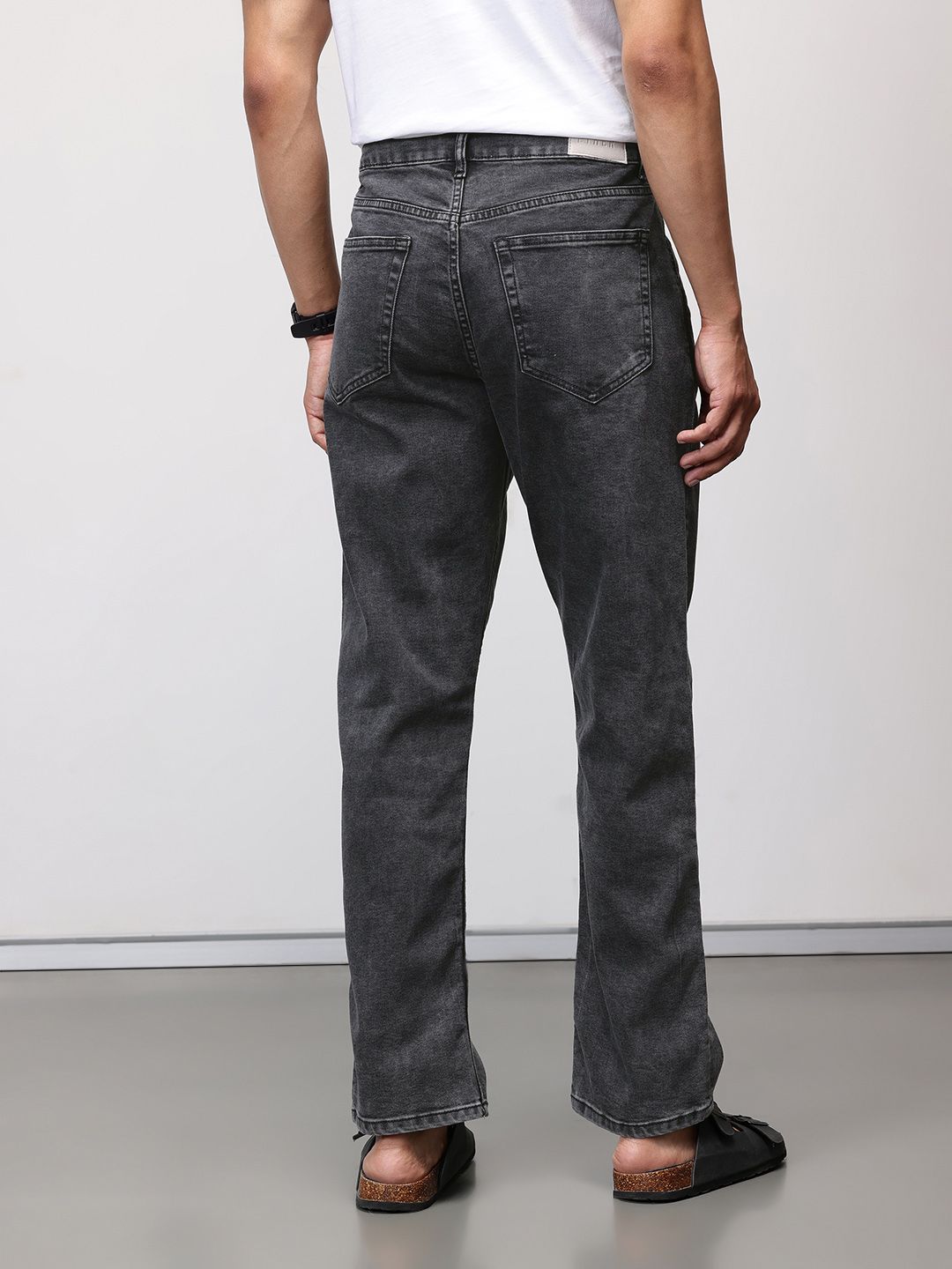 ether Grower Men Comfort Fit Mid-Rise Light Fade Stretchable Jeans