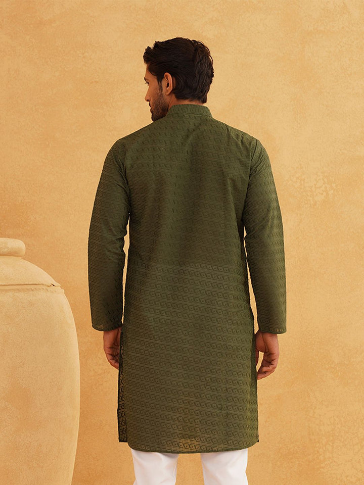 SOJANYA Men Green Thread Work Kurta